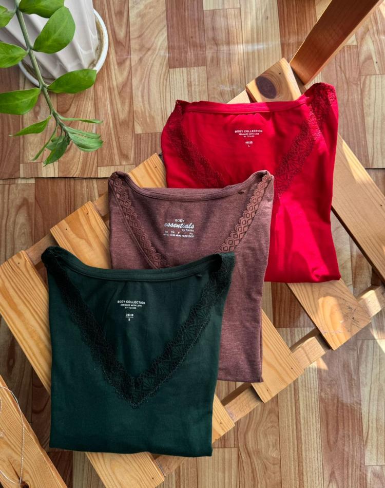 بلوز یقه توردار